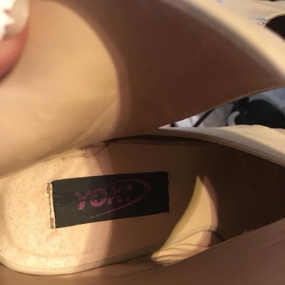 Yoki women's platform Wedges SZ 7.5 - Picture 2 of 6